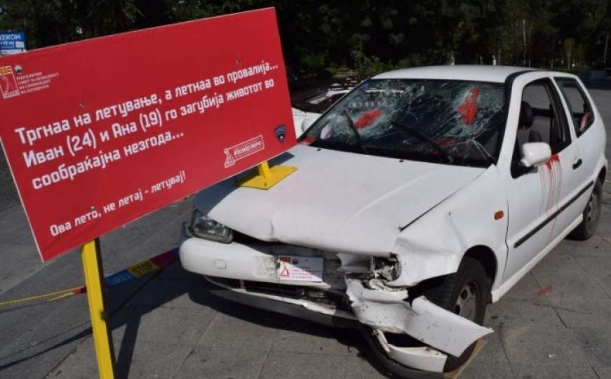 Automobil poginulog mladića i djevojke izložen kao upozorenje vozačima